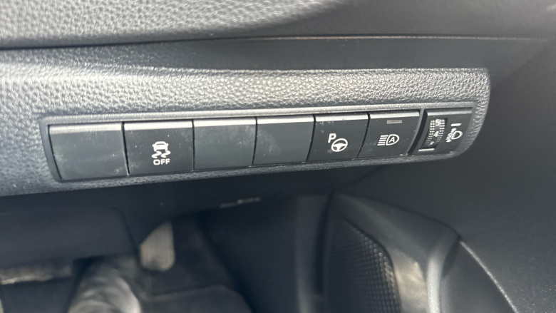 Toyota Corolla 2.0 VVT-i Hybrid Design 5dr CVT Hybrid Hatchback